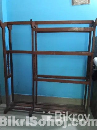 কাঠের আলনা